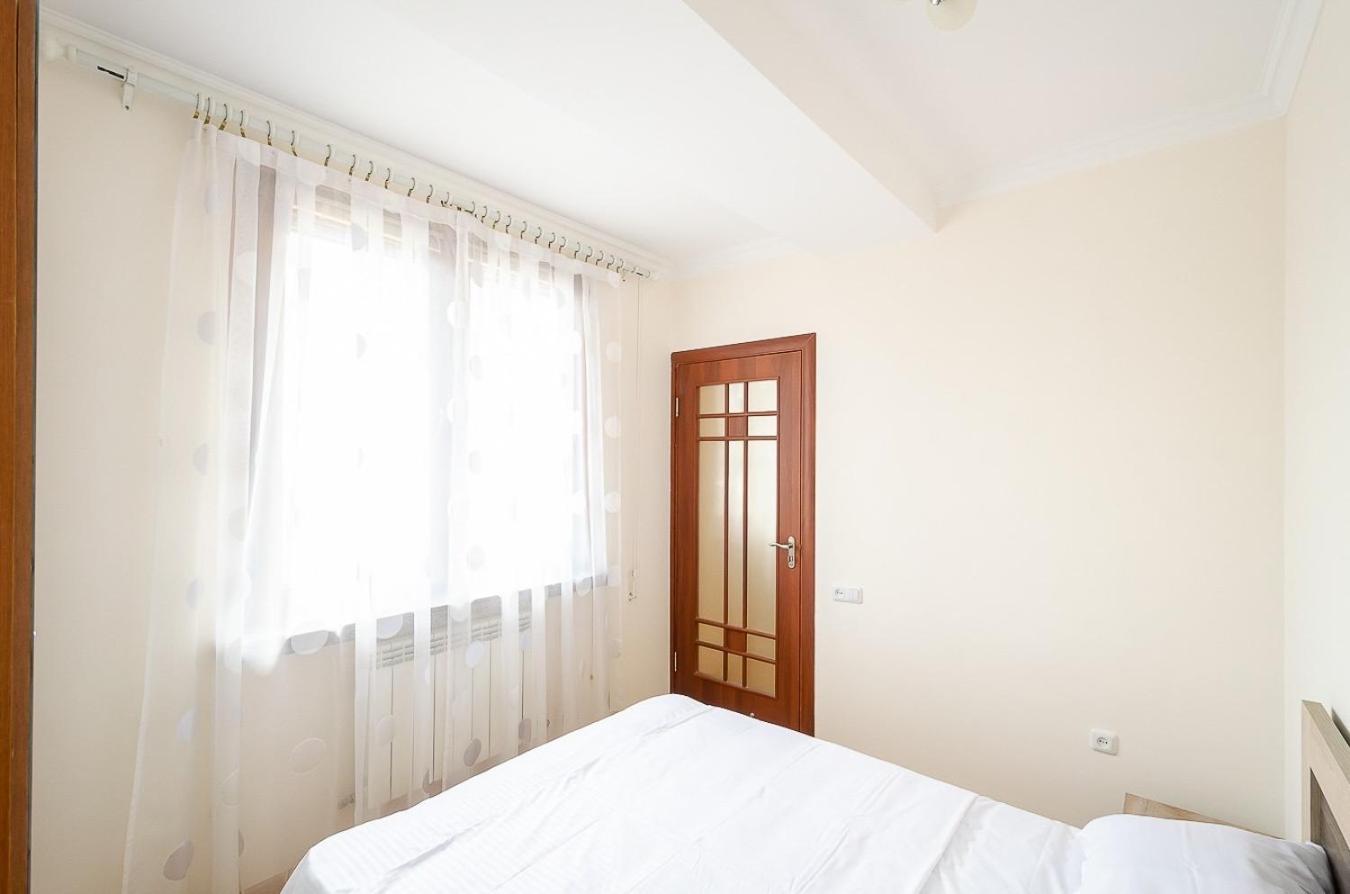Excellent Apartment In The Center Of The Capital.Amiryan 耶烈万 外观 照片